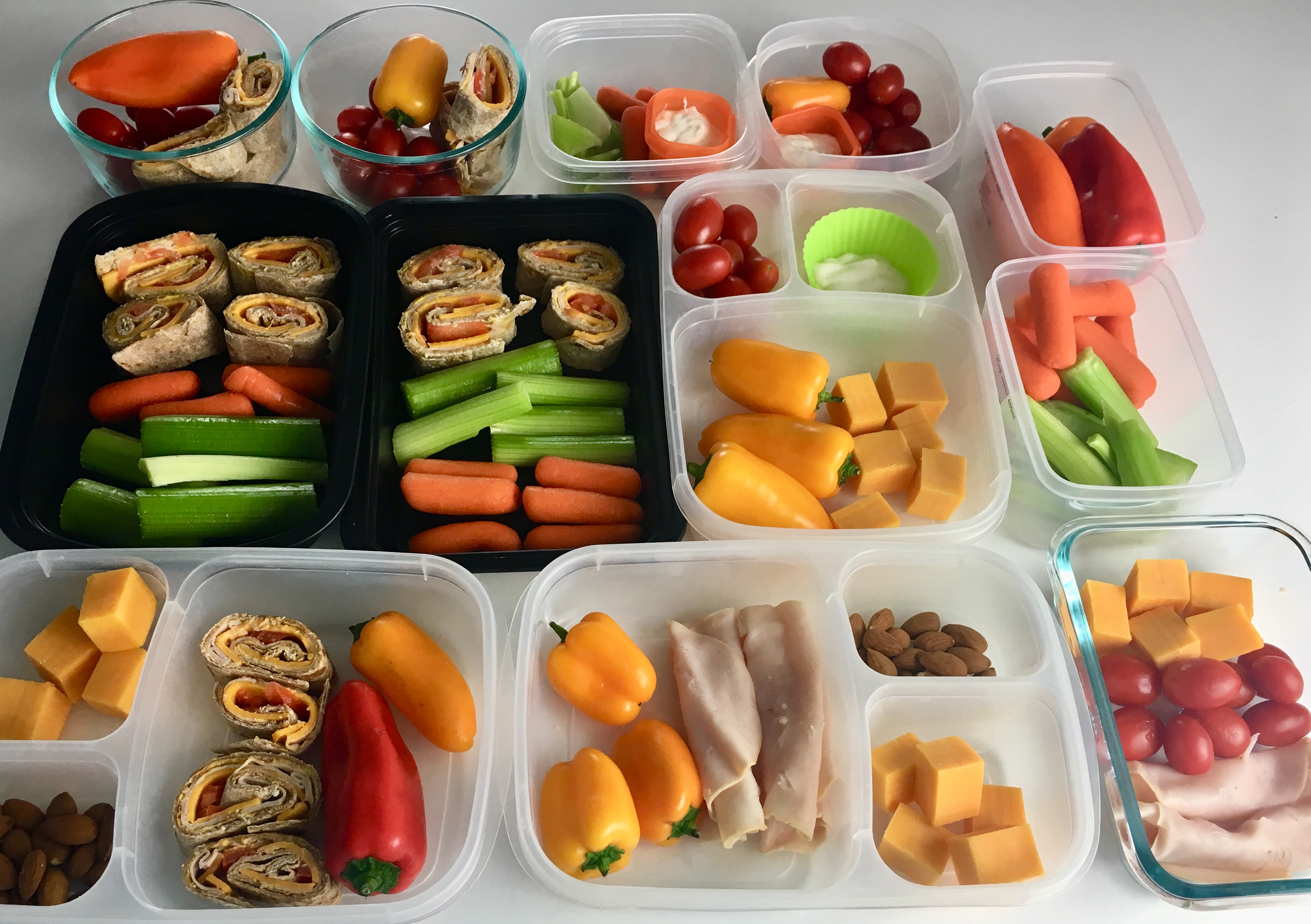 https://www.easylivingtoday.com/wp-content/uploads/2017/12/Easy-No-Cook-Healthy-Snacks-for-Meal-Prep.jpg