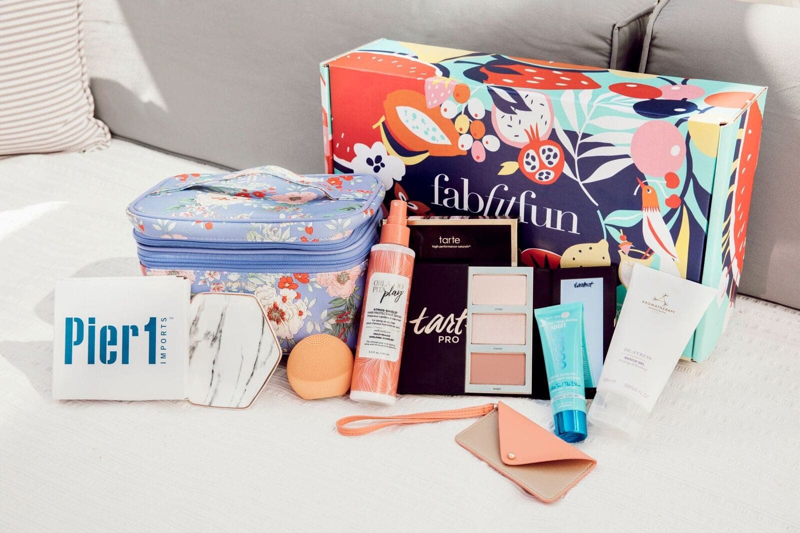 2018 FabFitFun Summer Box 1