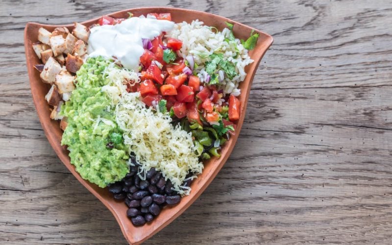 Super Easy & Healthy Chicken Burrito Bowl Recipe