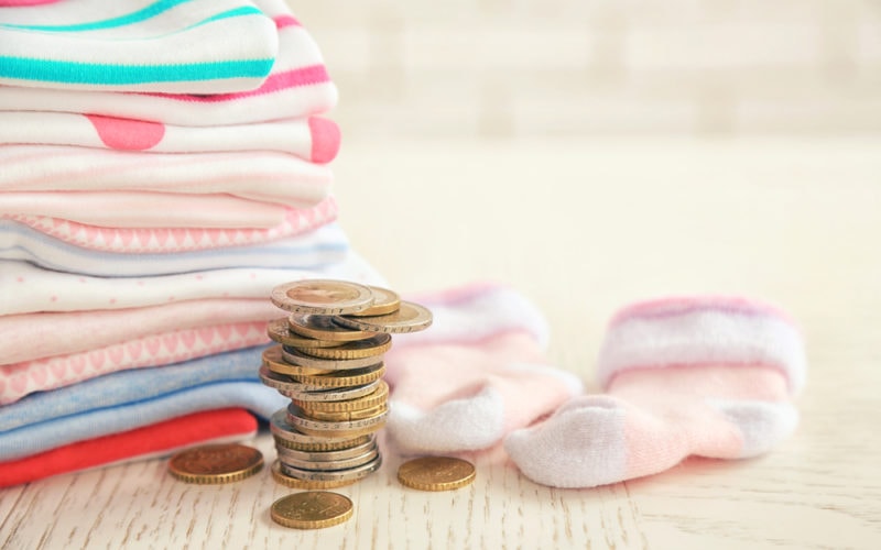 10 Genius Money Saving Hacks for New Moms